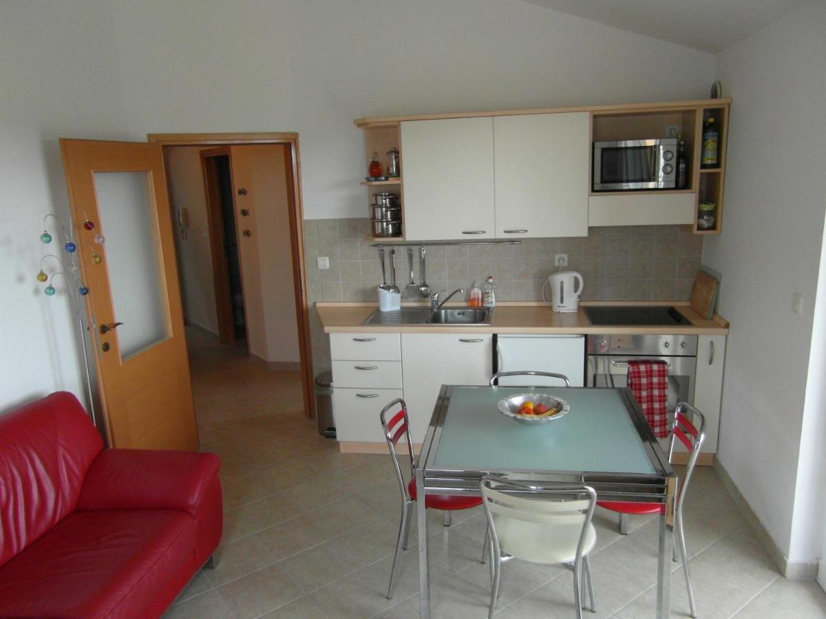 Bentley - Sea-View - 2 Bedroom Apartment Premantura Ngoại thất bức ảnh