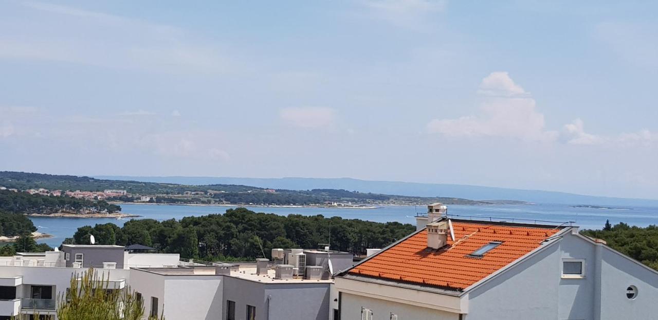 Bentley - Sea-View - 2 Bedroom Apartment Premantura Ngoại thất bức ảnh